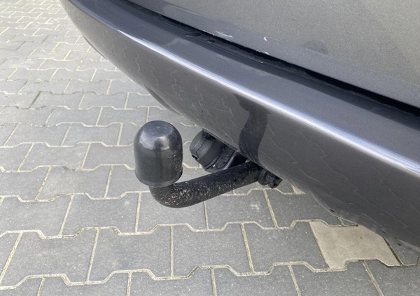 Toyota RAV4 cena 27770 przebieg: 204085, rok produkcji 2009 z Radom małe 232